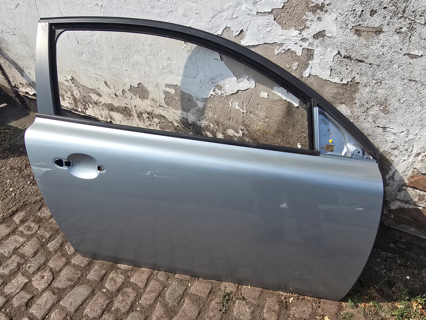 2006-2013 Volvo C30 Front Driver Door Silver 2.4 Diesel VRAC Grade B