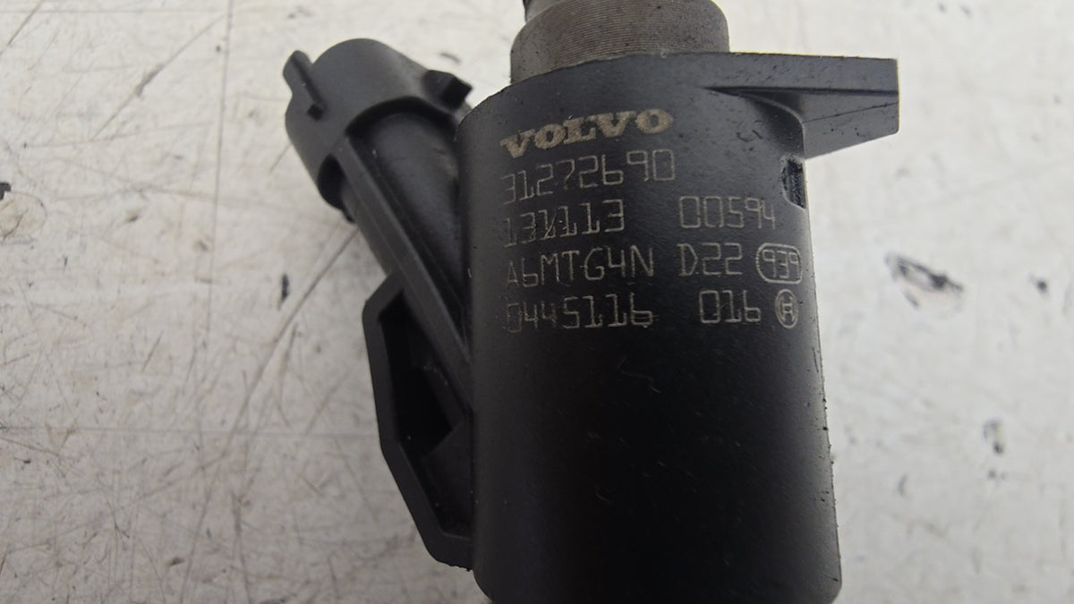 2009-2017 Volvo XC60 Genuine Fuel Injector 31272690 D5244T10 2400cc Diesel