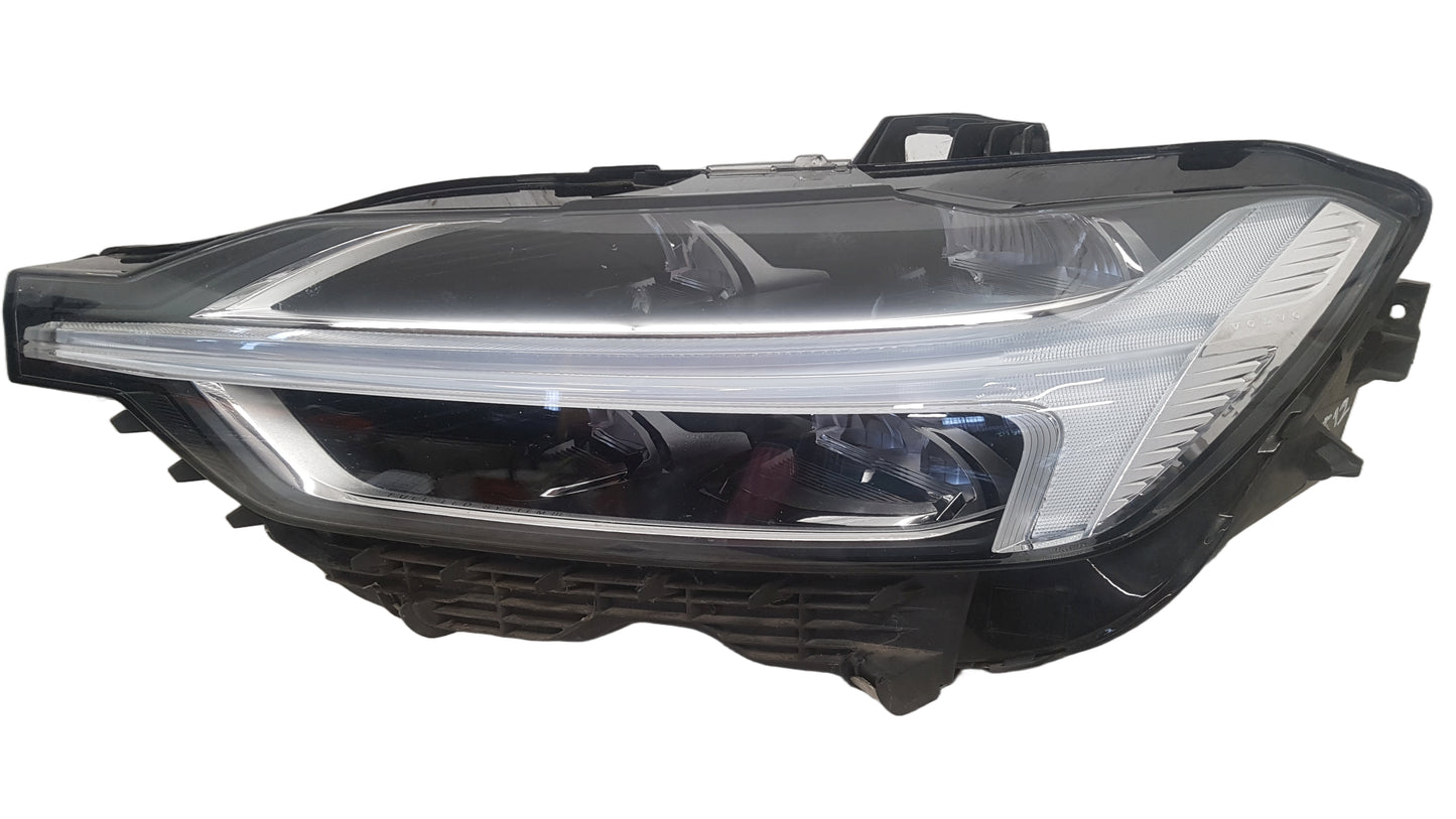 2012-2019 Volvo V40 525 526 Left Passenger Headlight 32133546