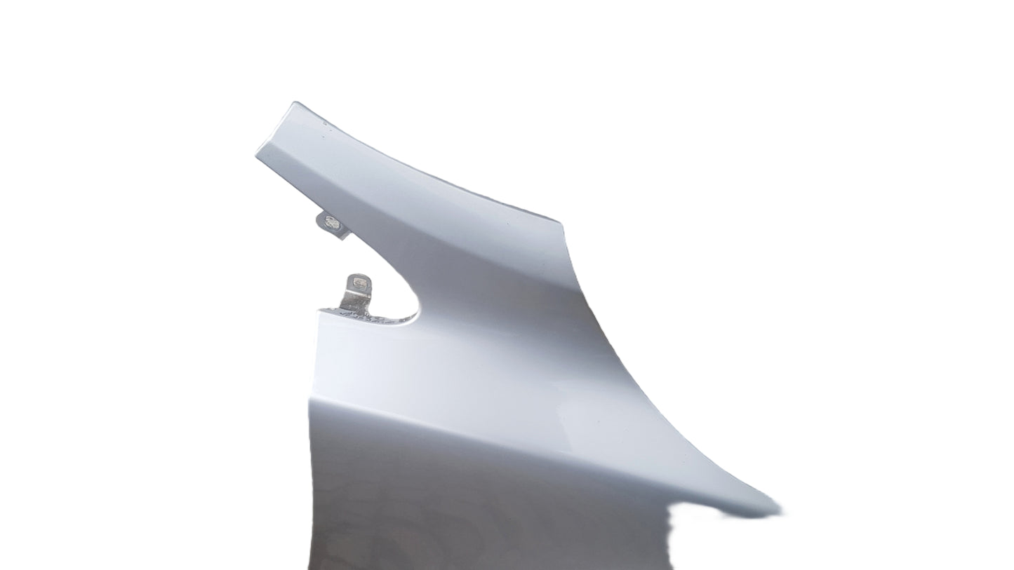 2012-2019 Volvo V40 Right Front Wing Guard Silver 711 1218065