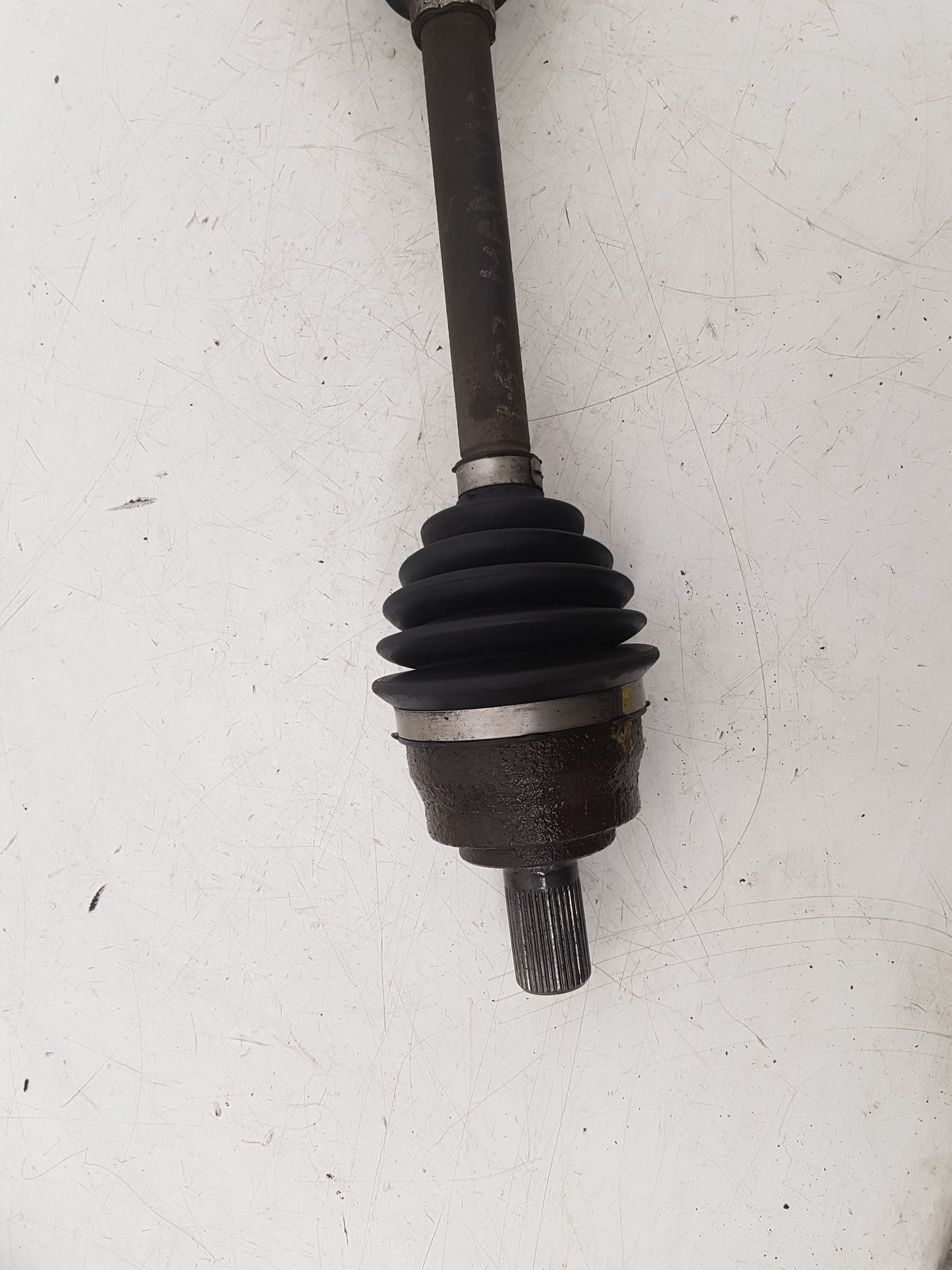 2012-2017 Volvo V40 Front Left Passenger Driveshaft 31437065