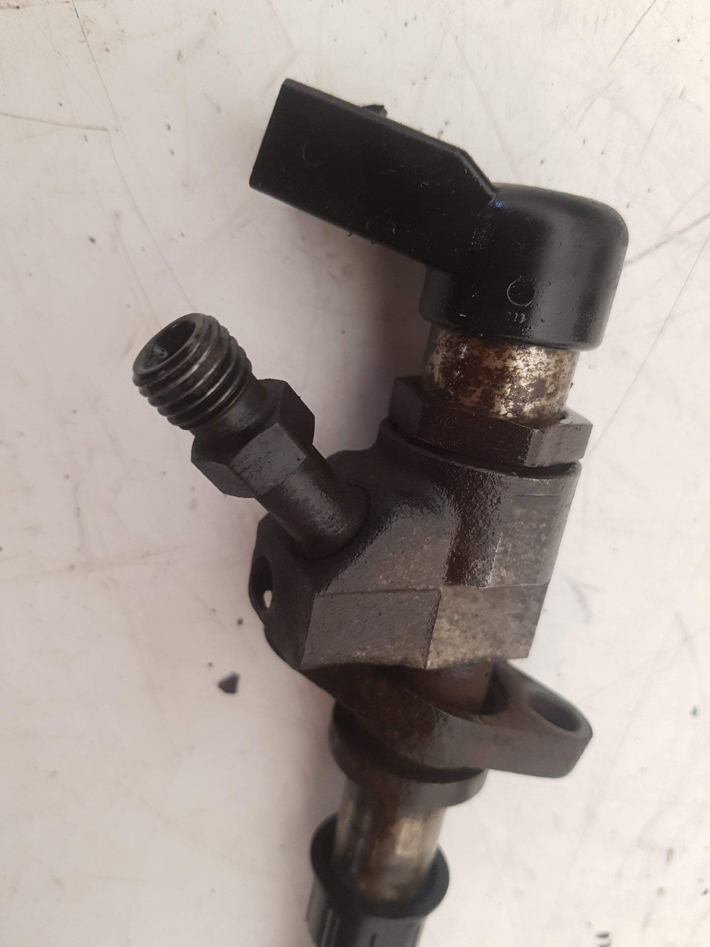 2004-2010 Volvo C30 S40 V50 C70 2.0D Fuel Injector 9657144580