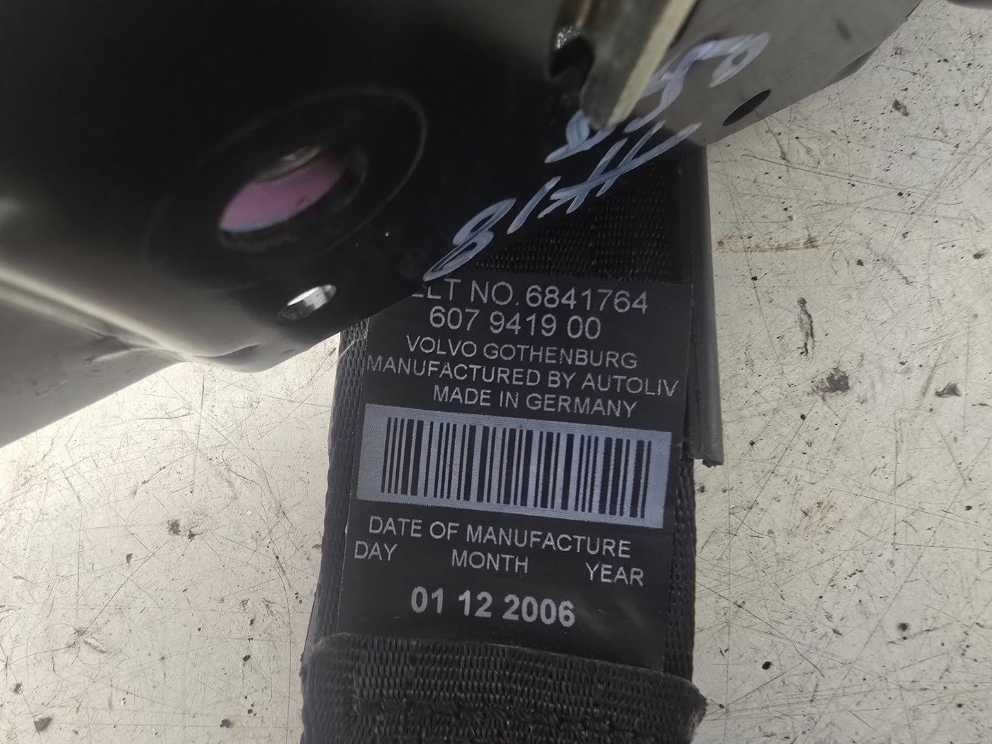 2002-2014 Volvo XC90 Right Rear Seat Belt 6841764