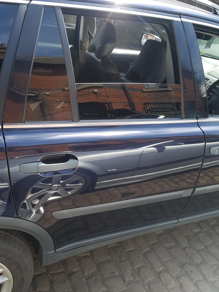 2002 - 2006 Volvo XC90 Estate DOOR - BARE (REAR DRIVER SIDE) BLUE 467