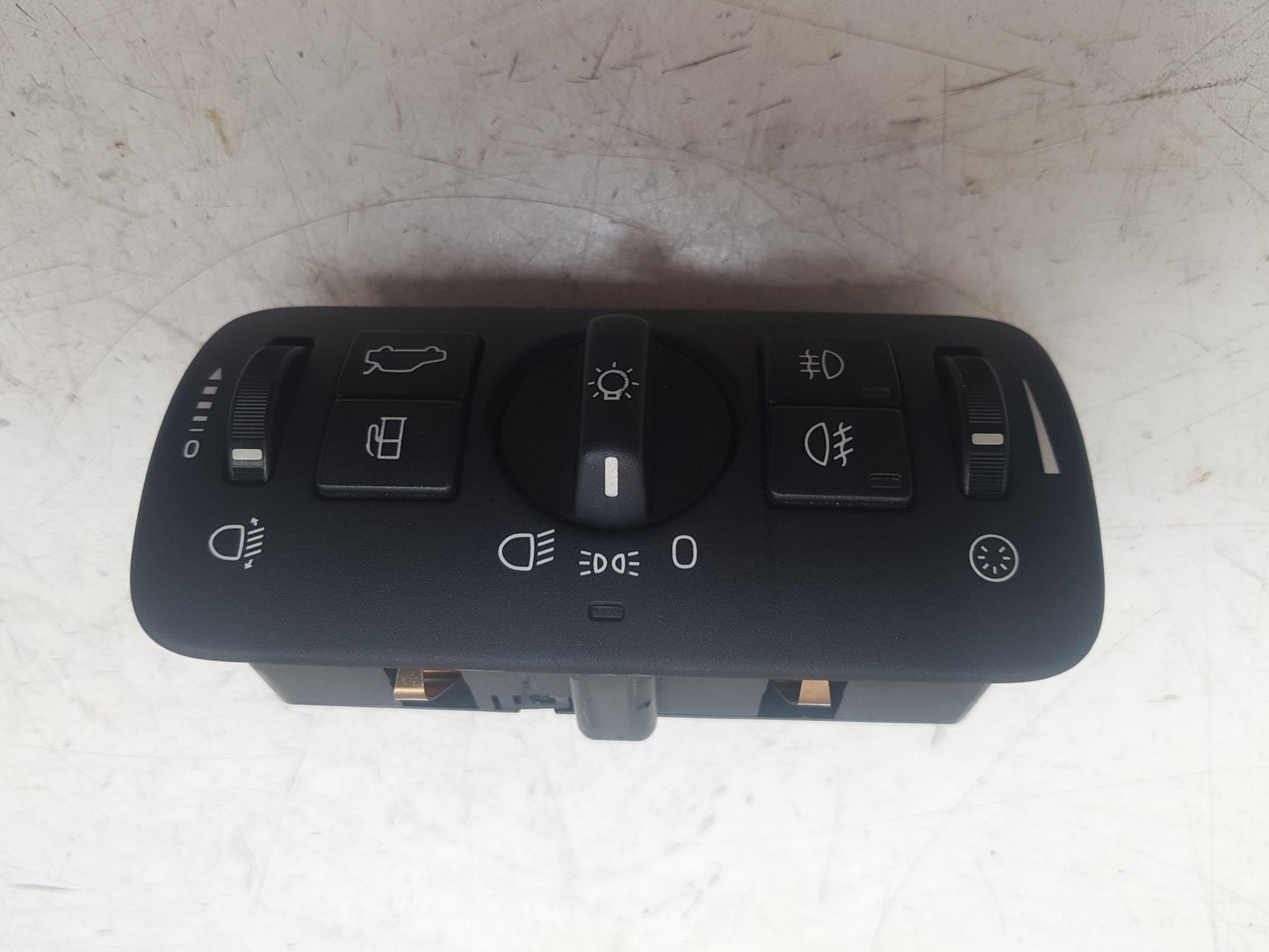 2010 - 2016 Volvo S80 Saloon Headlight Switch 30739415