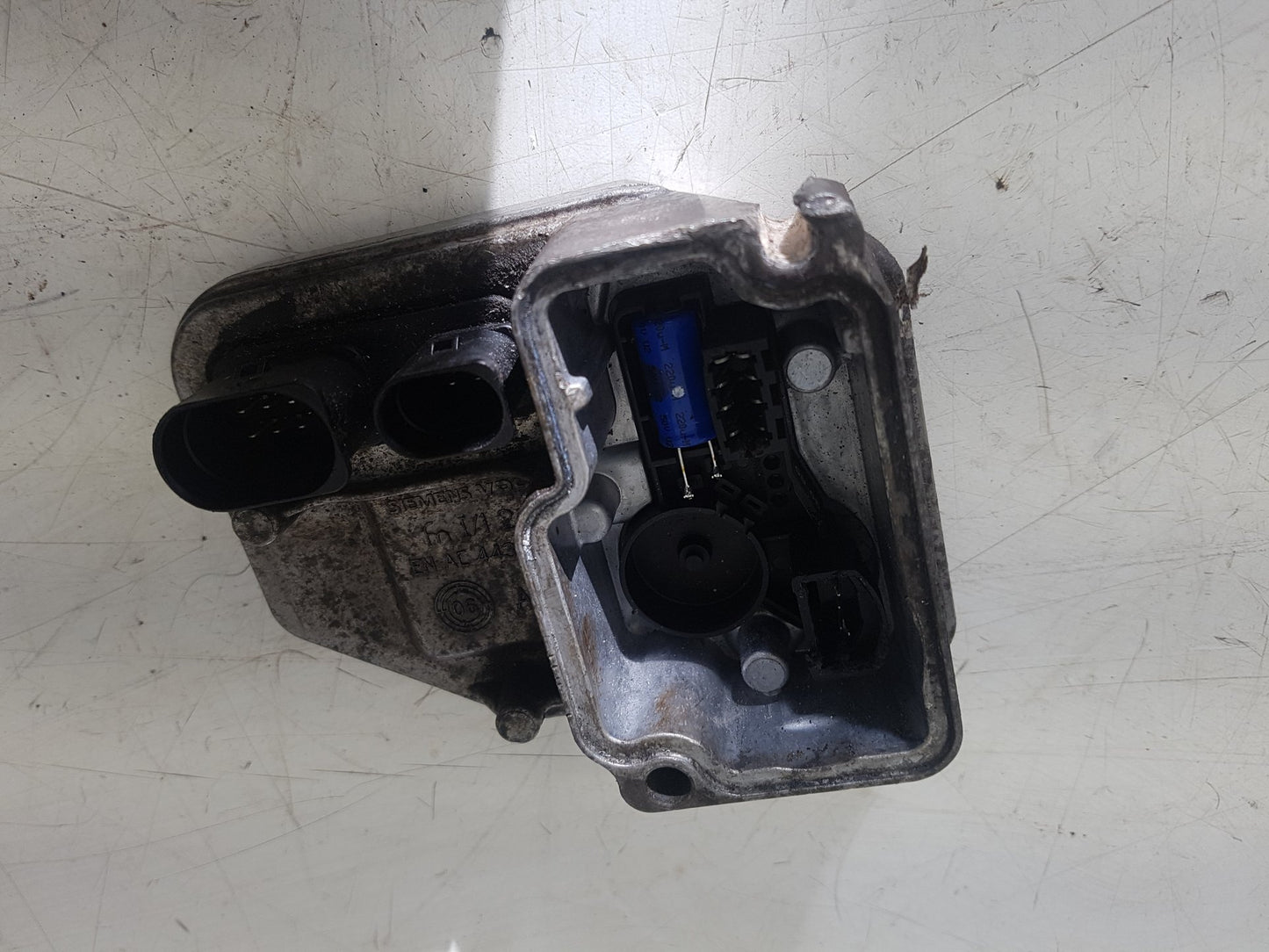 2004-2007 Volvo XC70 D5 Haldex Differential Control Module 8688783