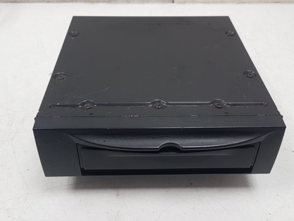 2002 - 2006 Volvo XC90 Estate CD Player 30679808-1