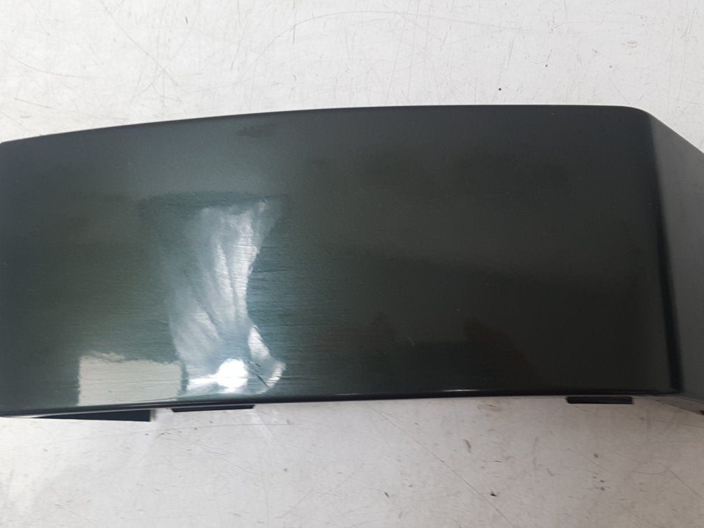 2002 - 2006 Volvo XC90 Estate REAR TAIL LIGHT TRIM (DRIVERS SIDE REAR) 8620820