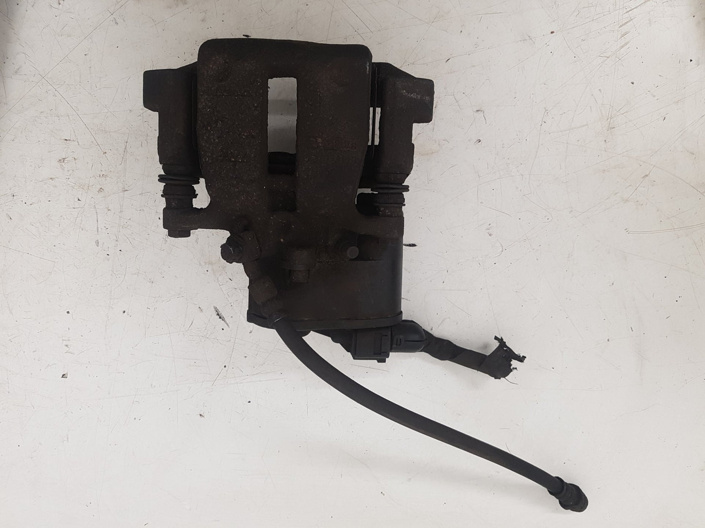 2008 - 2013 Volvo XC60 I 156 Estate Left Rear Caliper 32332594