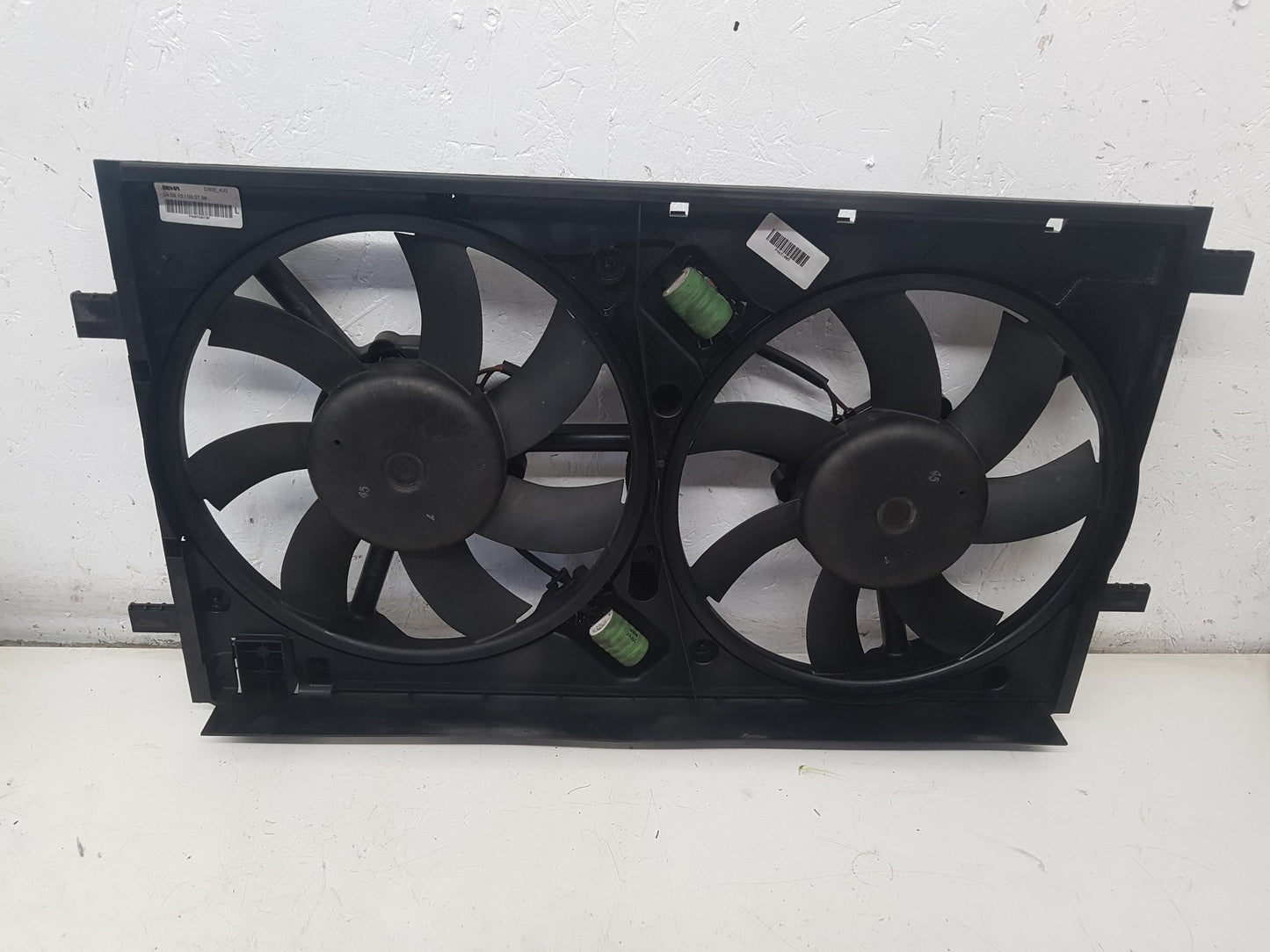 2010 - 2012 Saab 9-5 Saloon RADIATOR FAN & COWLING (A/C CAR) 8658004