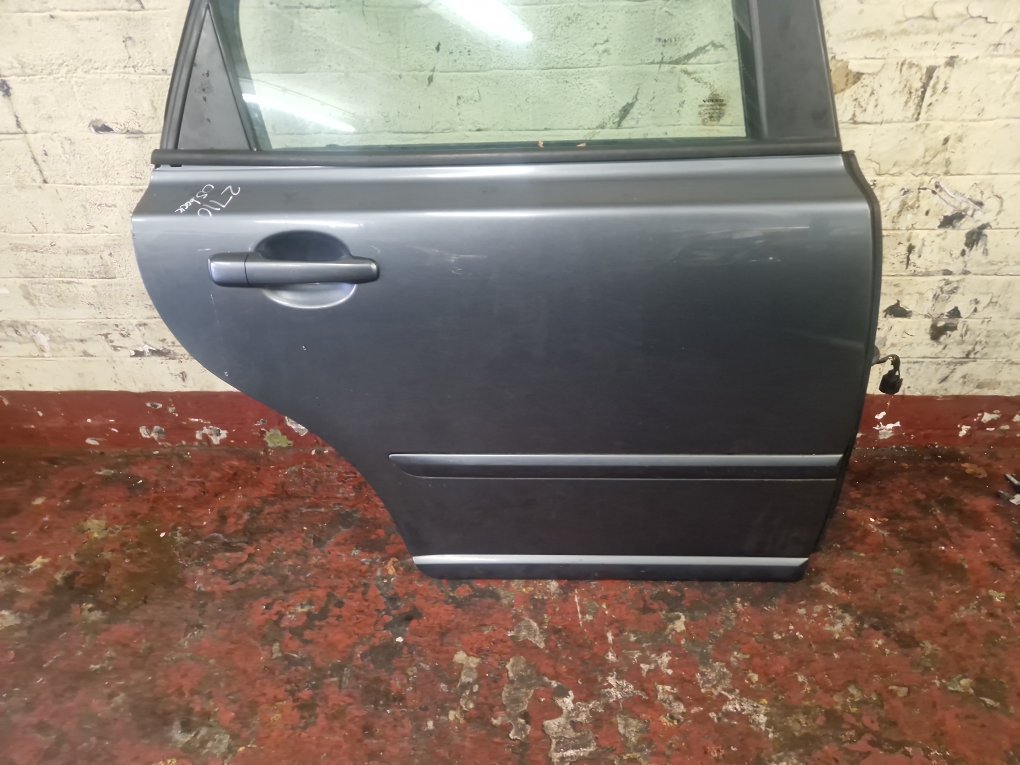 2004 - 2010 Volvo V50 Estate DOOR - BARE (REAR DRIVER SIDE) 31250166