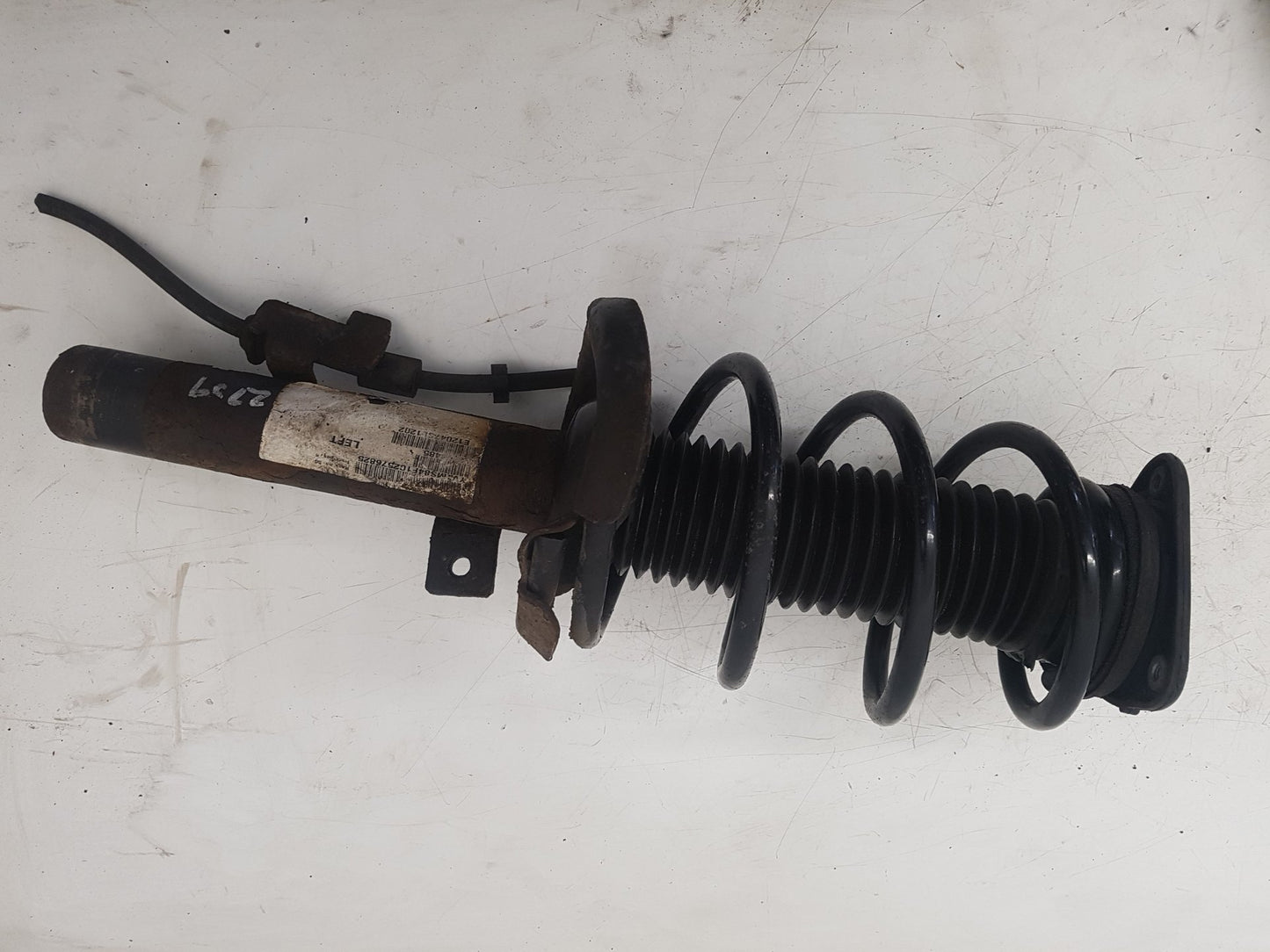 2005 - 2012 Volvo S40 Saloon Left Front Shock Absorber 31277606