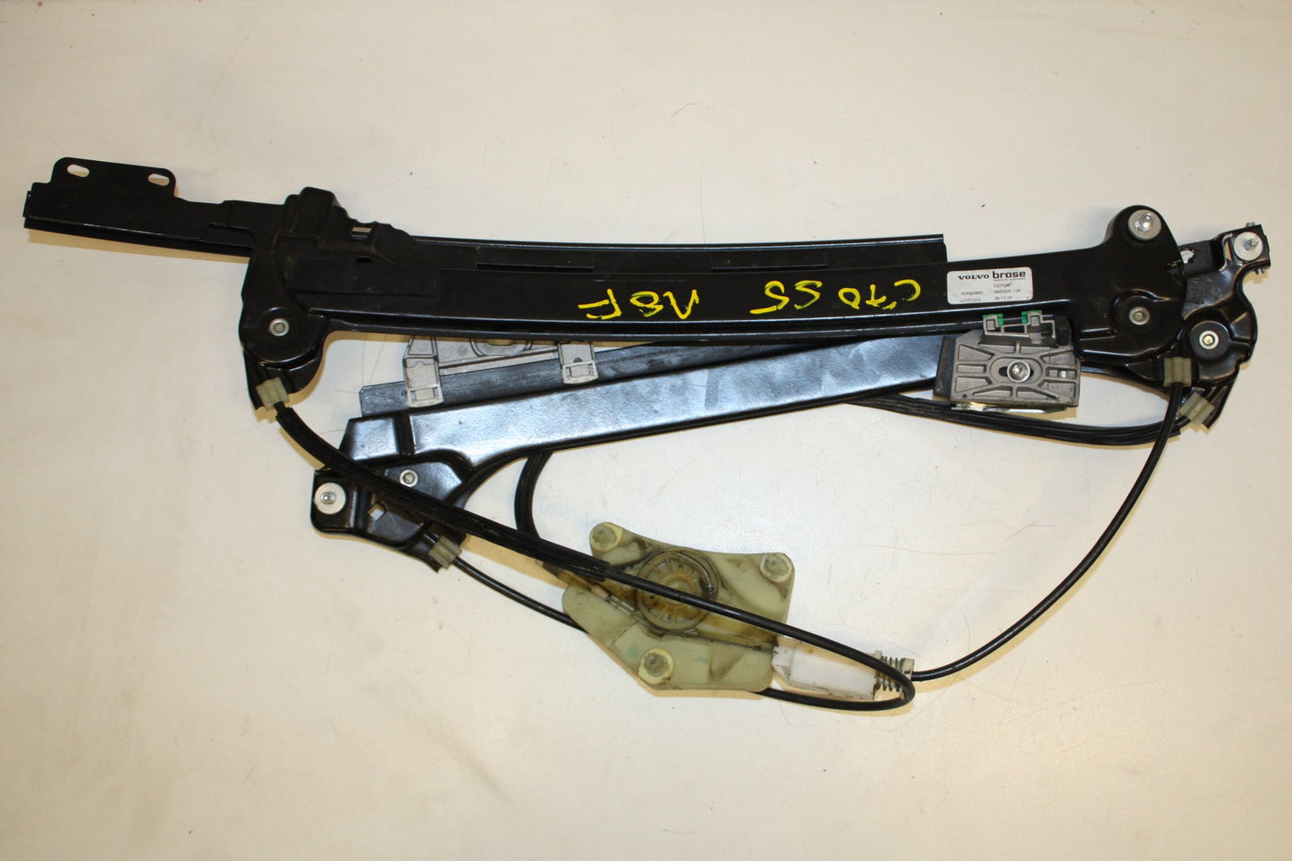2007 - 2012 Volvo C70 Convertible WINDOW REGULATOR/MECH ELECTRIC (FRONT PASSENGER SIDE) 30633660