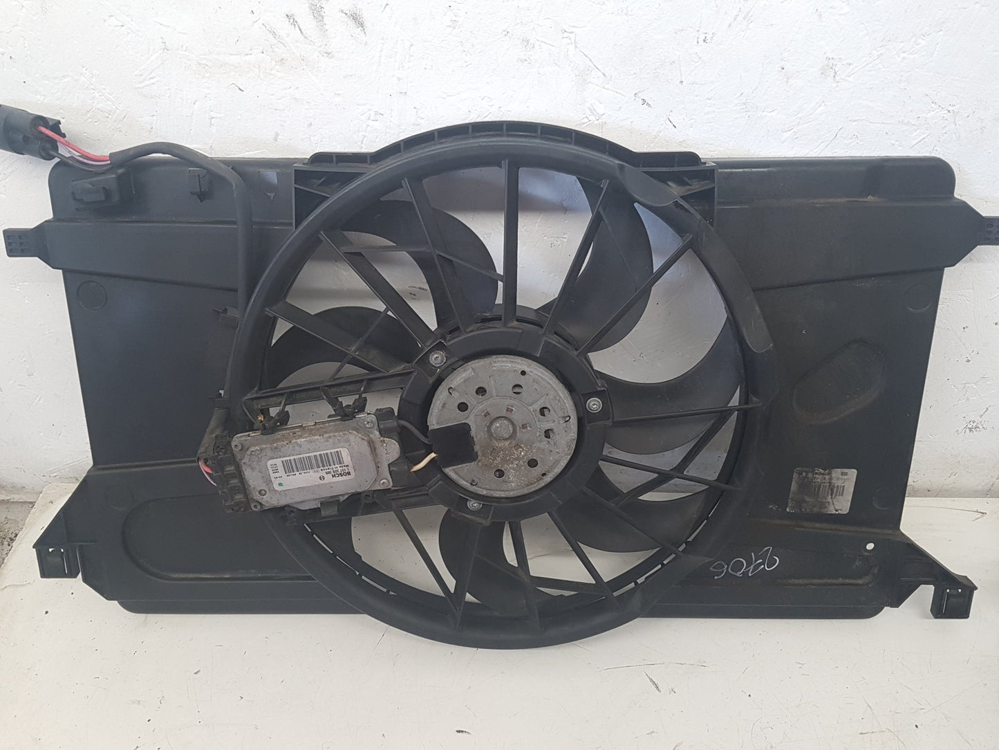 2008 - 2009 Volvo C70 Convertible RADIATOR FAN & COWLING (A/C CAR) 3M5H8C607UH