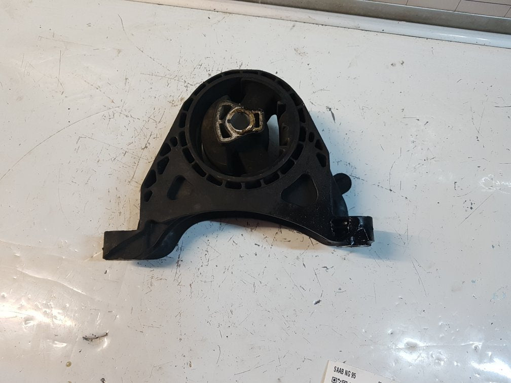 2010 - 2012 Saab 95 Saloon ENGINE MOUNT (FRONT) 13227769