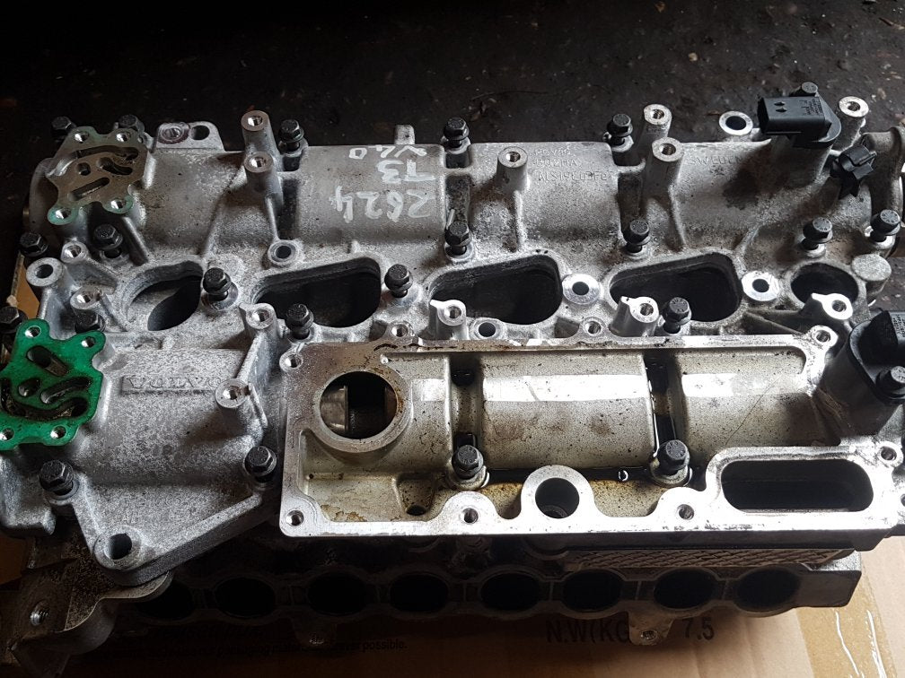 2015 - 2019 Volvo V40 Cross Country Hatchback CYLINDER HEAD BARE PETROL 31375380