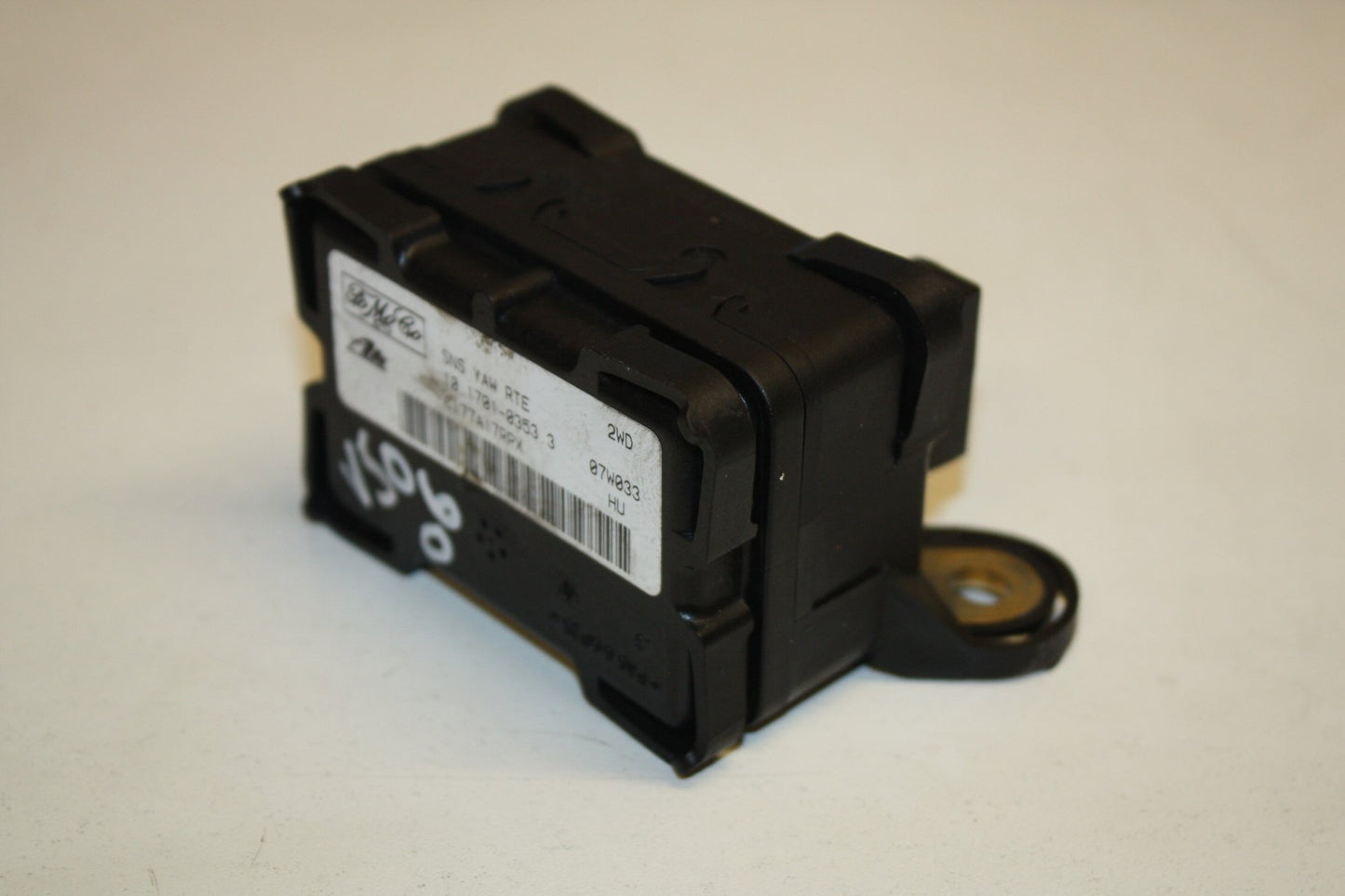 2004-2012 Volvo C30 S40 V50 Yaw Rate Sensor 10.1701-0353.3