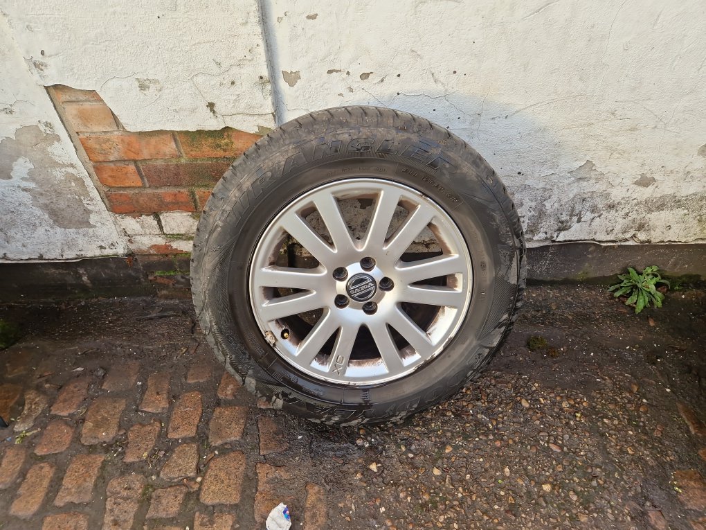 2002 - 2006 Volvo XC90 Estate Alloy Wheel 30643772