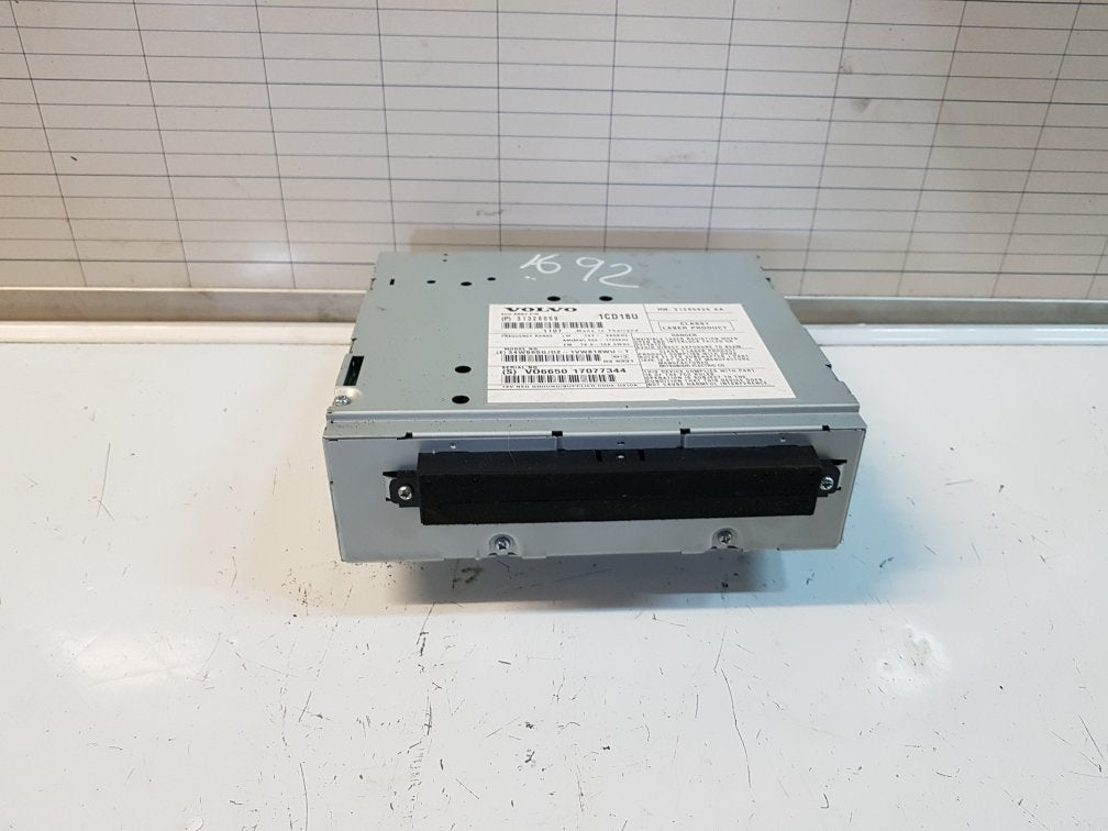 2006-2013 Volvo V50 S40 C70 Radio CD Head Unit 31328059