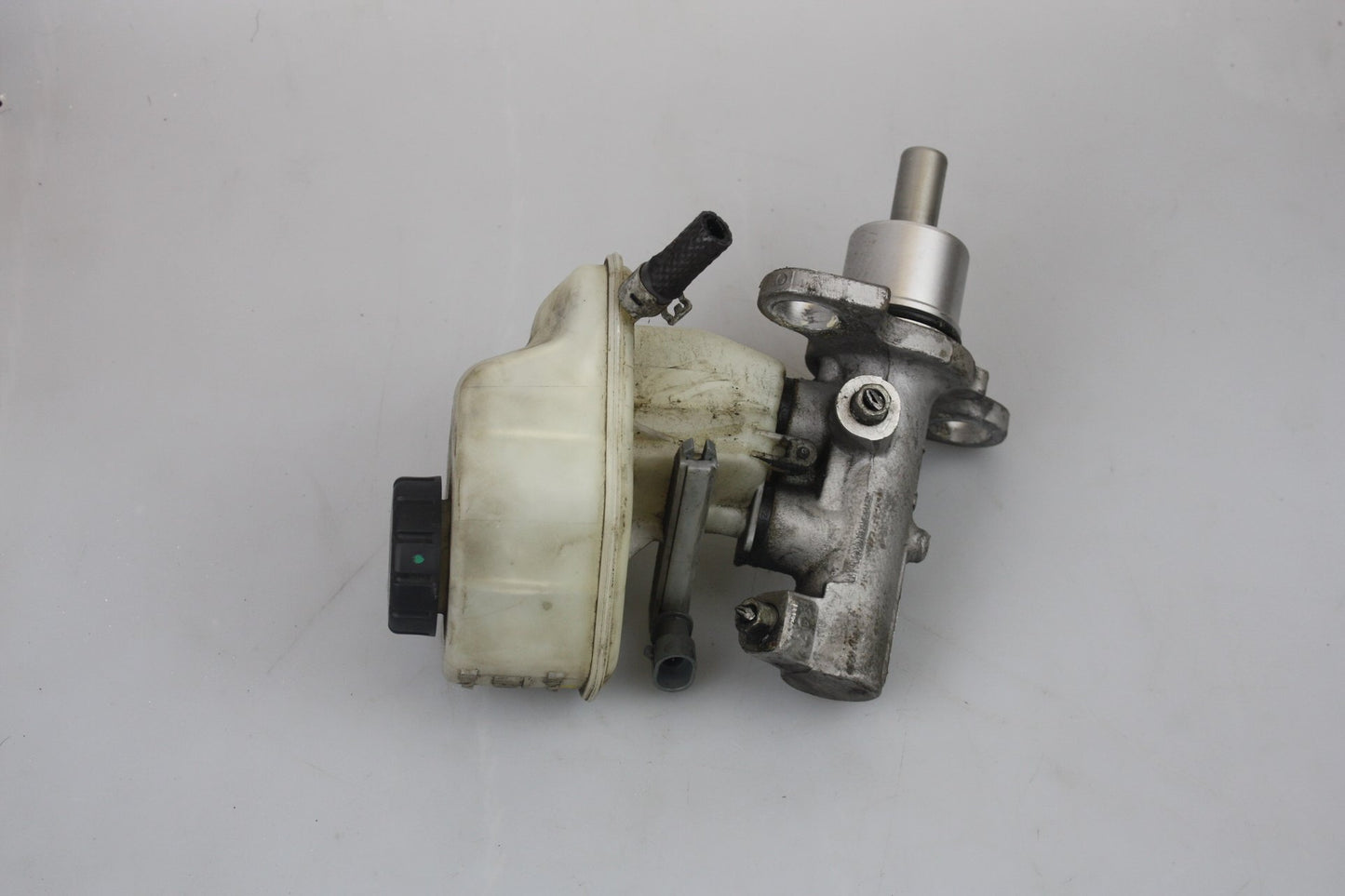2007 - 2011 Saab 9-3 Brake Master Cylinder