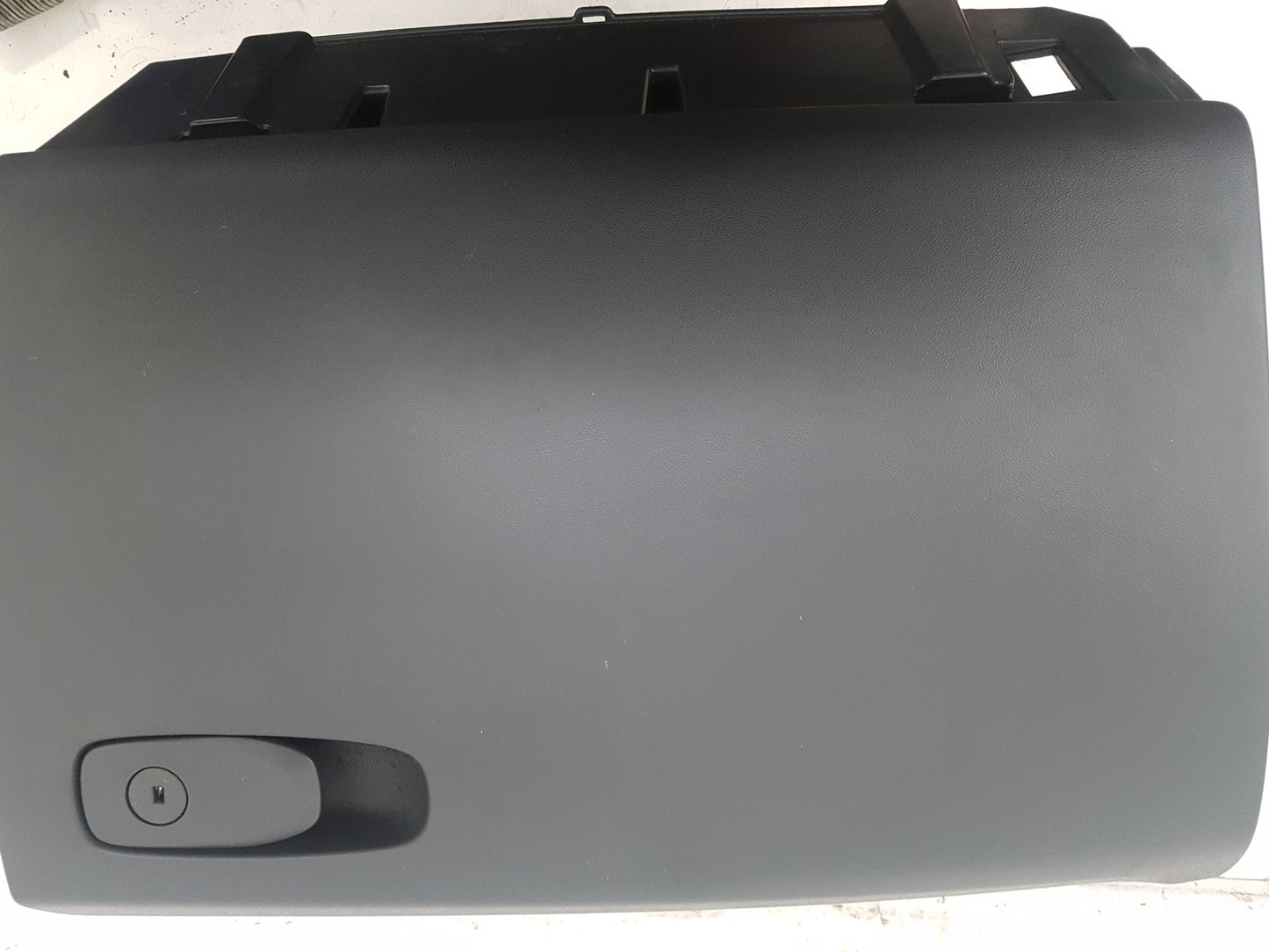 2012 - 2015 Volvo V40 Hatchback Glove Box 31393634