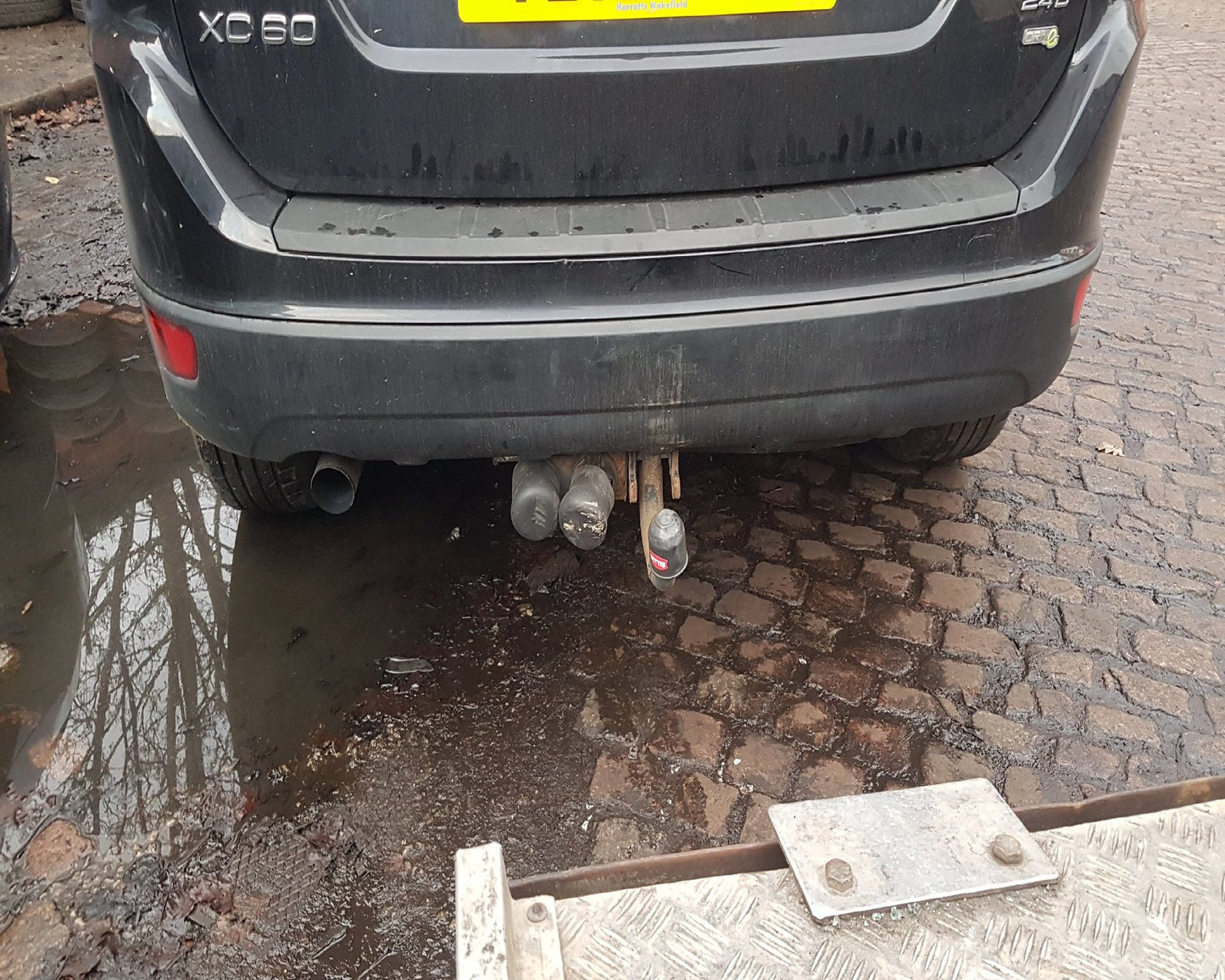 2009 - 2013 Volvo XC60 Estate Rear Bumper