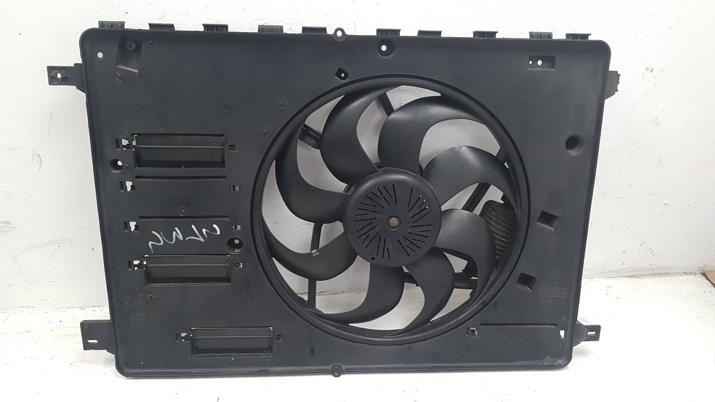 2013 - 2015 Volvo V60 Estate RADIATOR FAN & COWLING (A/C CAR) 8240543