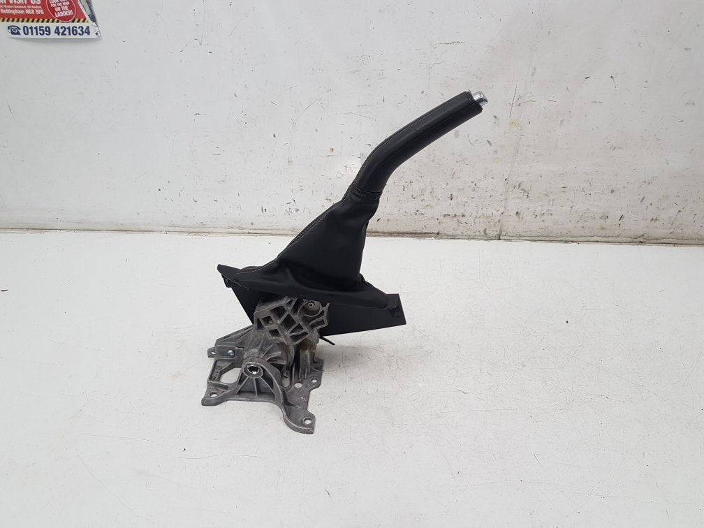 2012 - 2016 Volvo V40 Hatchback Handbrake Assembly