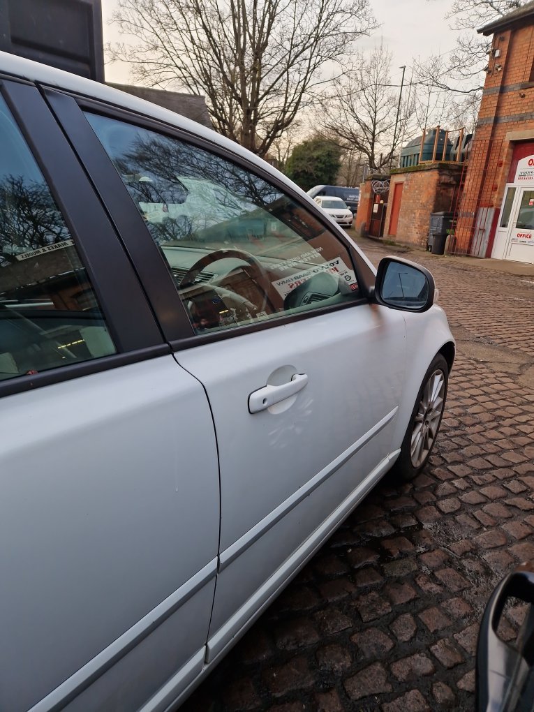 2010 Volvo S40 Saloon DOOR - BARE (FRONT DRIVER SIDE) 31335444