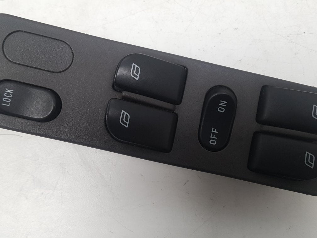2001 Saab 9-3 Hatchback Right Front Window Switch