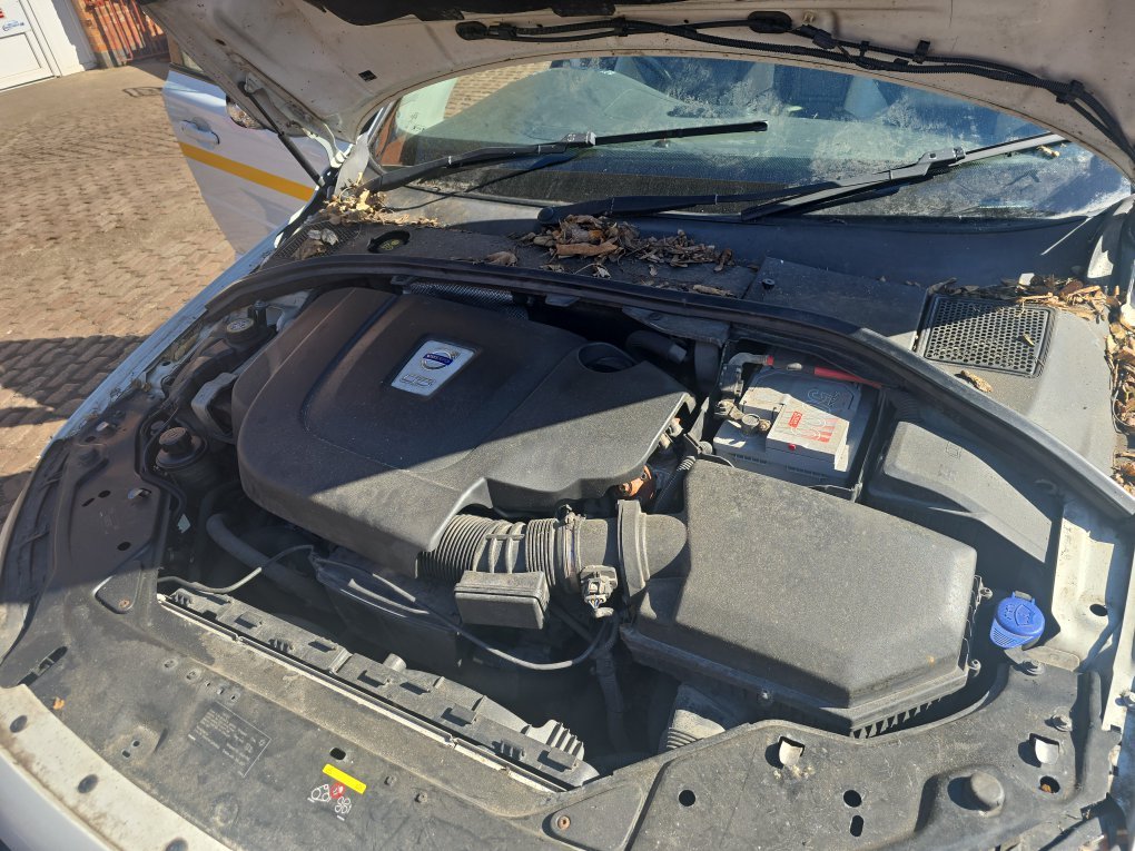2010 - 2014 Volvo XC60 Estate Manual Gearbox 1285040