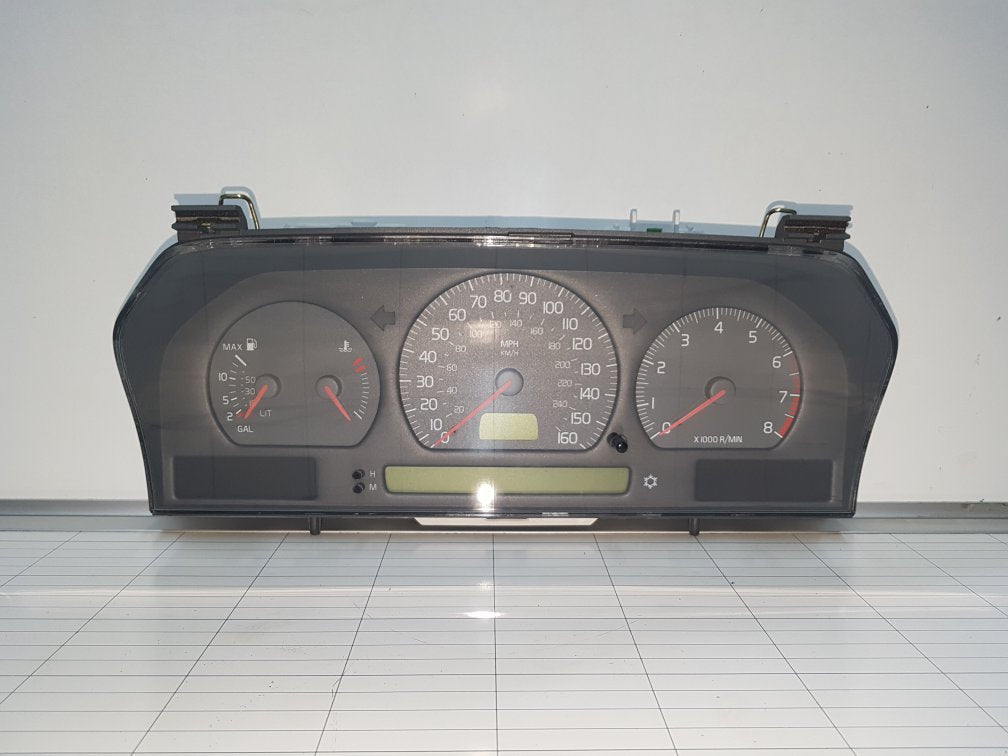 1998 - 2005 Volvo C70 Instrument Cluster 9451580