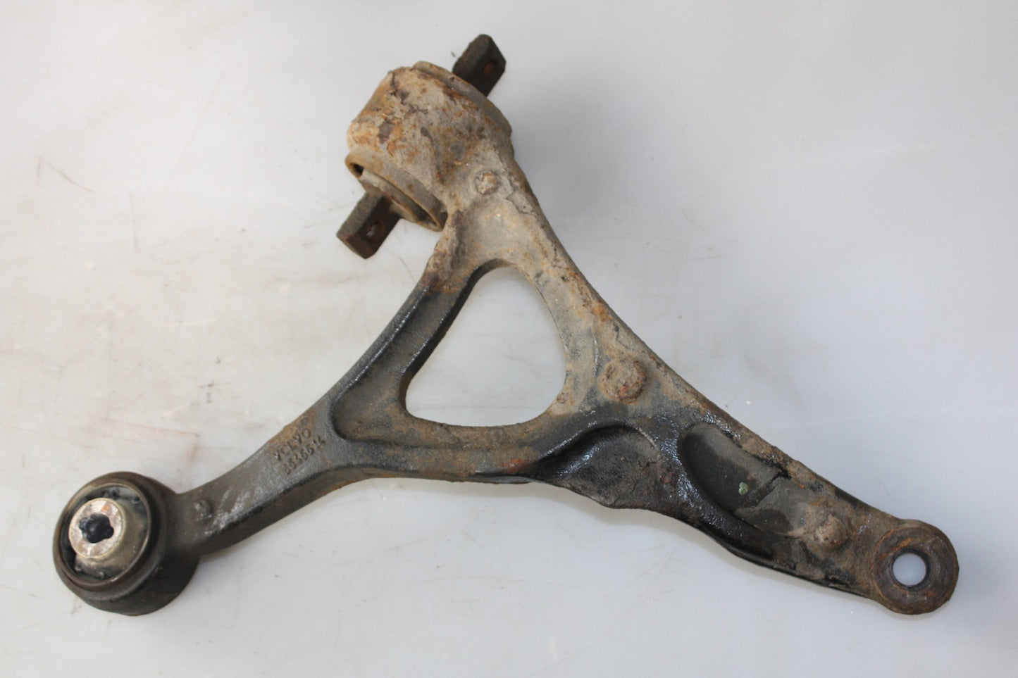 2002 - 2006 Volvo XC90 Estate Right Front Lower Control Arm 8646614