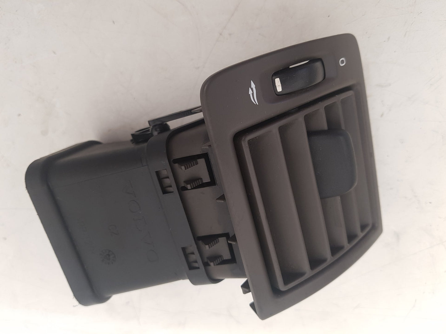 2007 - 2010 Volvo V50 545 Estate AIR VENT (DRIVER SIDE FRONT) 39879330