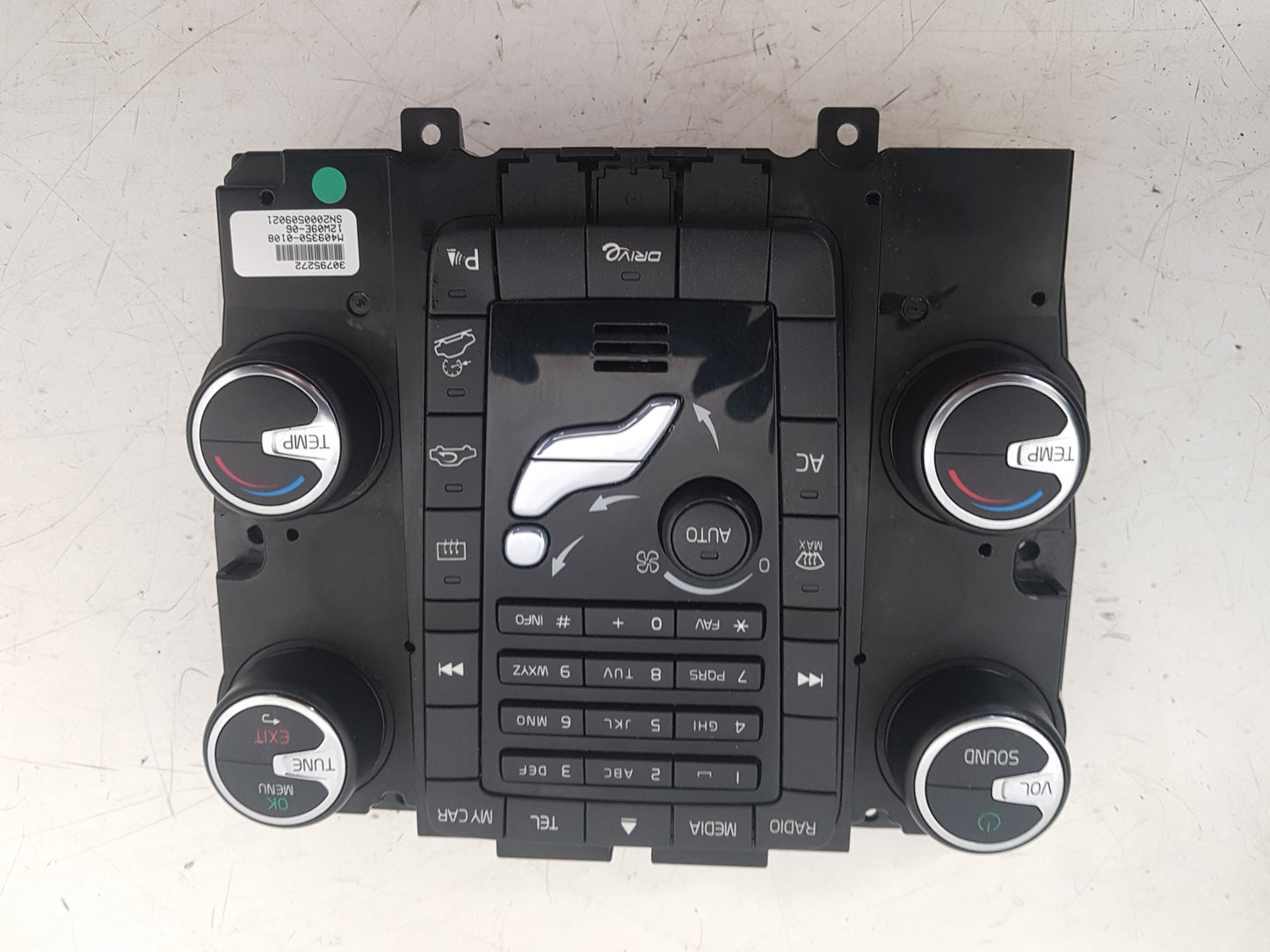 2008 - 2013 Volvo XC60 I 156 Estate HEATER & RADIO CONTROL PANNEL 30795272
