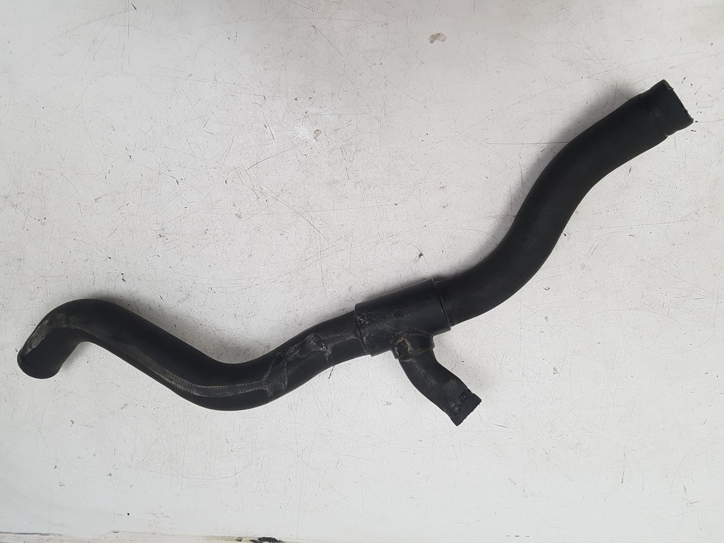 2004 - 2007 Volvo V50 Estate RADIATOR HOSE 30723083