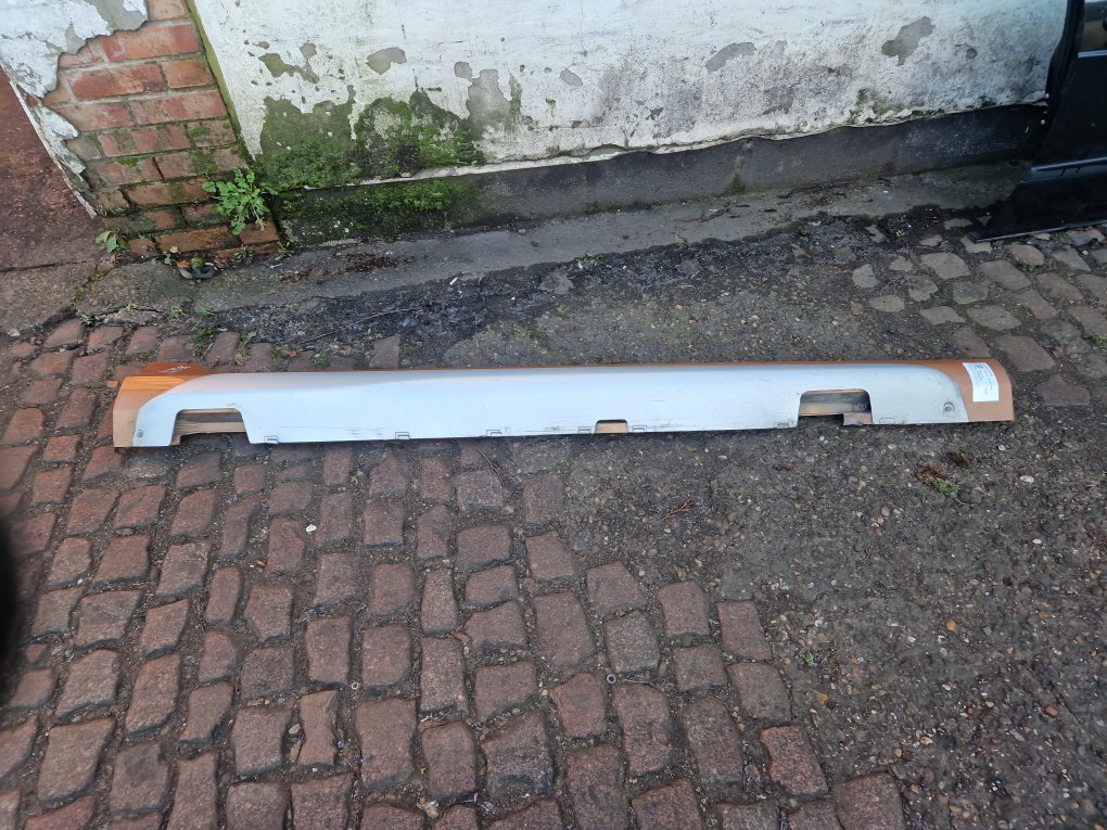2010 - 2015 Volvo S60 Right Side Skirt BRONZE 704