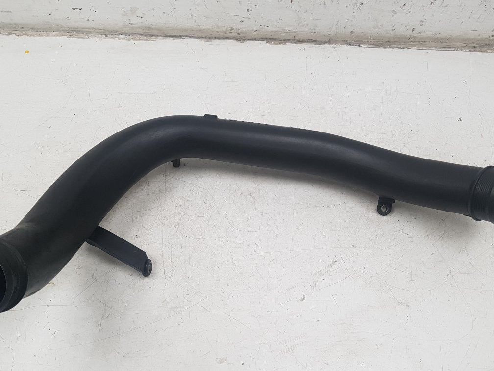 2010 - 2015 Volvo S60 Intercooler Pipe 31261343