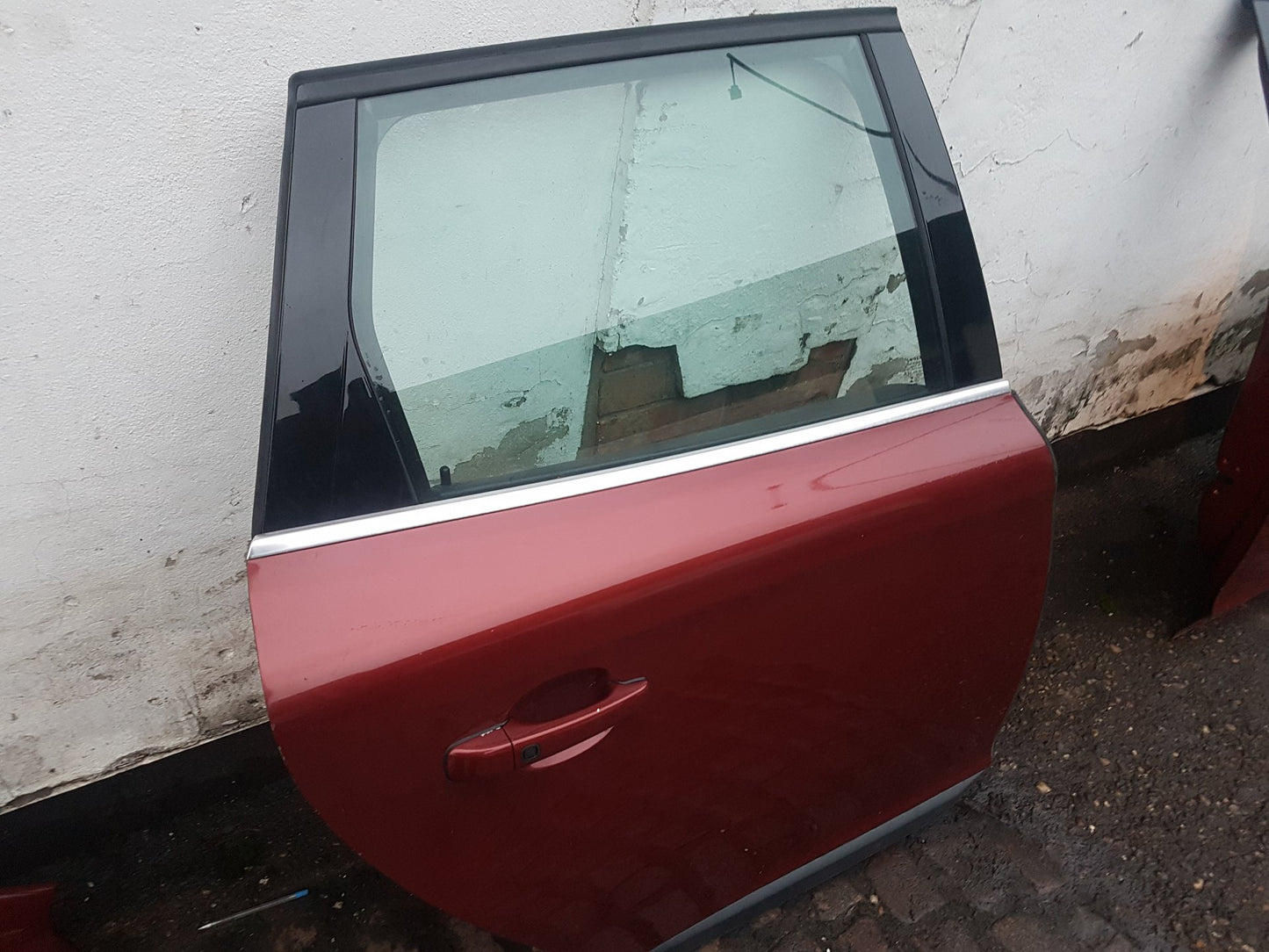 2010 - 2017 Volvo XC60 Estate DOOR - (REAR DRIVER SIDE) 31402418