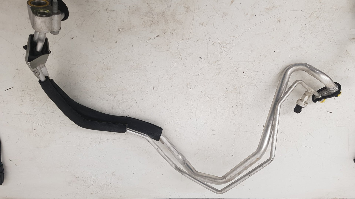 2015 - 2019 Volvo V40 Cross Country Hatchback A/C Pipe 31467911