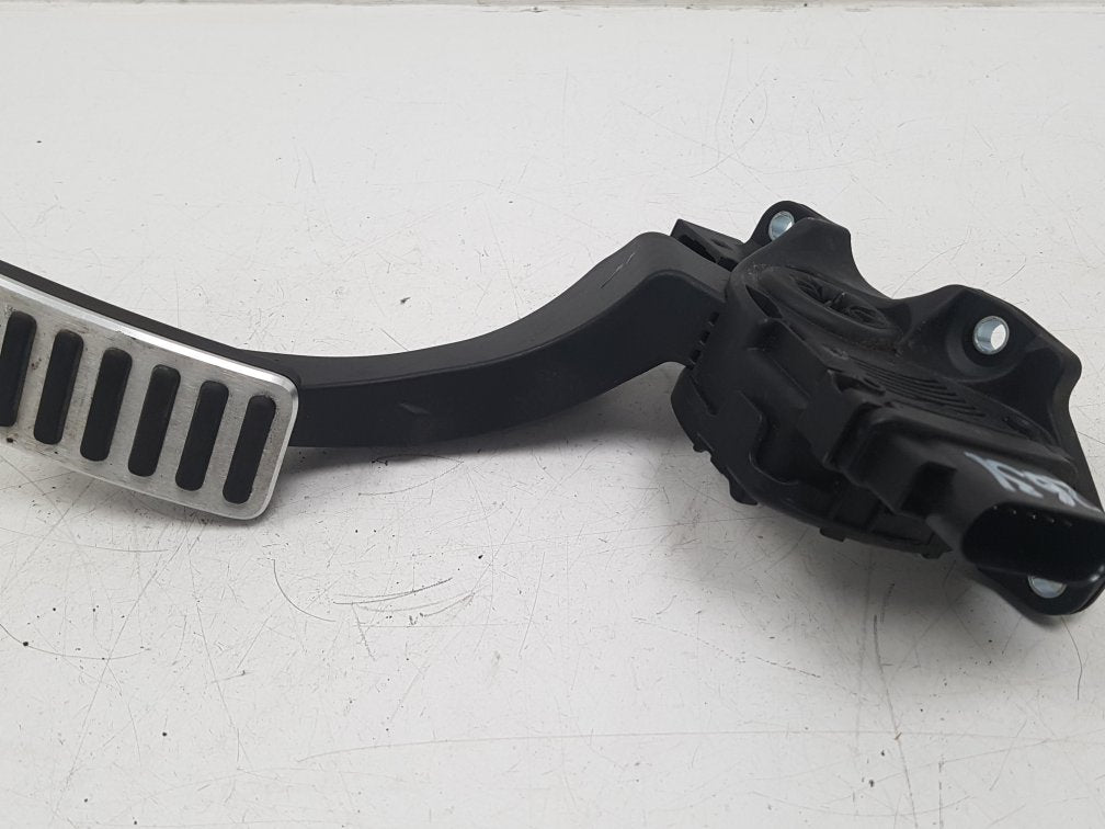2008 - 2014 Volvo XC60 Estate Accelerator Pedal 31329371