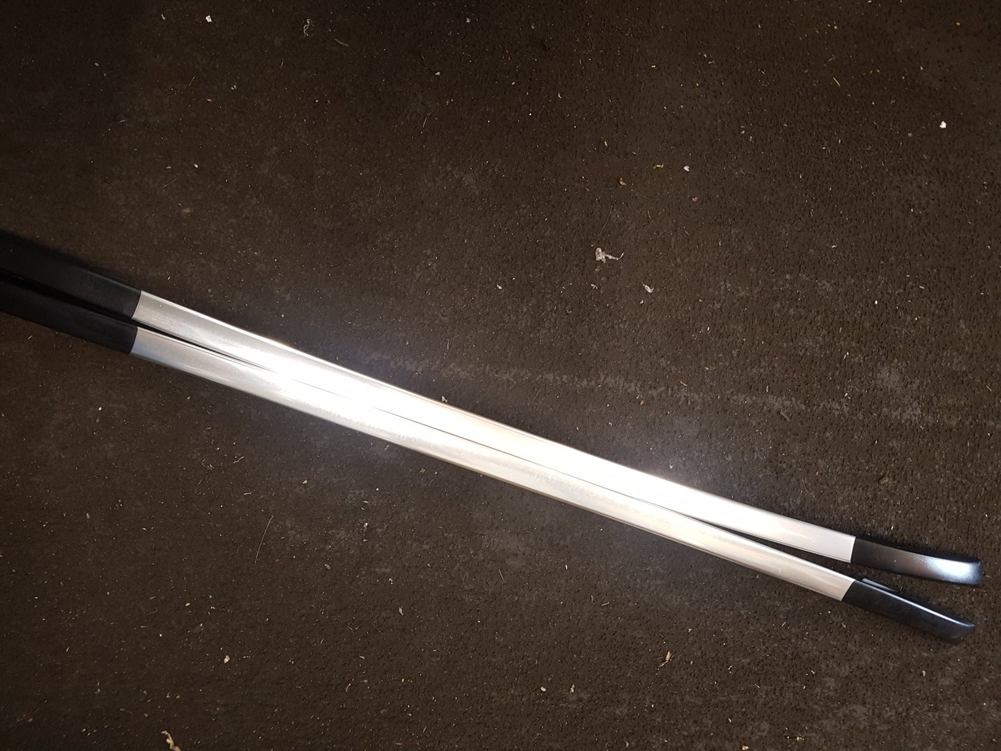 2015 - 2019 Volvo V40 Cross Country Hatchback Roof Rail 31385000