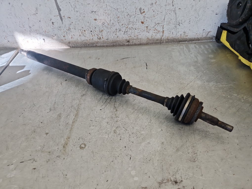 1992 - 1997 Volvo 850 Estate Right Front Drive Axle