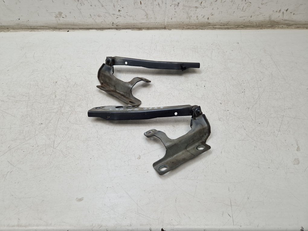 2004 - 2010 Volvo V50 Estate Bonnet Hinge/Strut 30753598