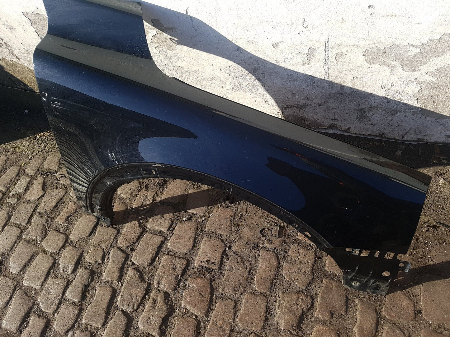 2007 - 2014 Volvo XC90 Estate Right Front Guard 30796495