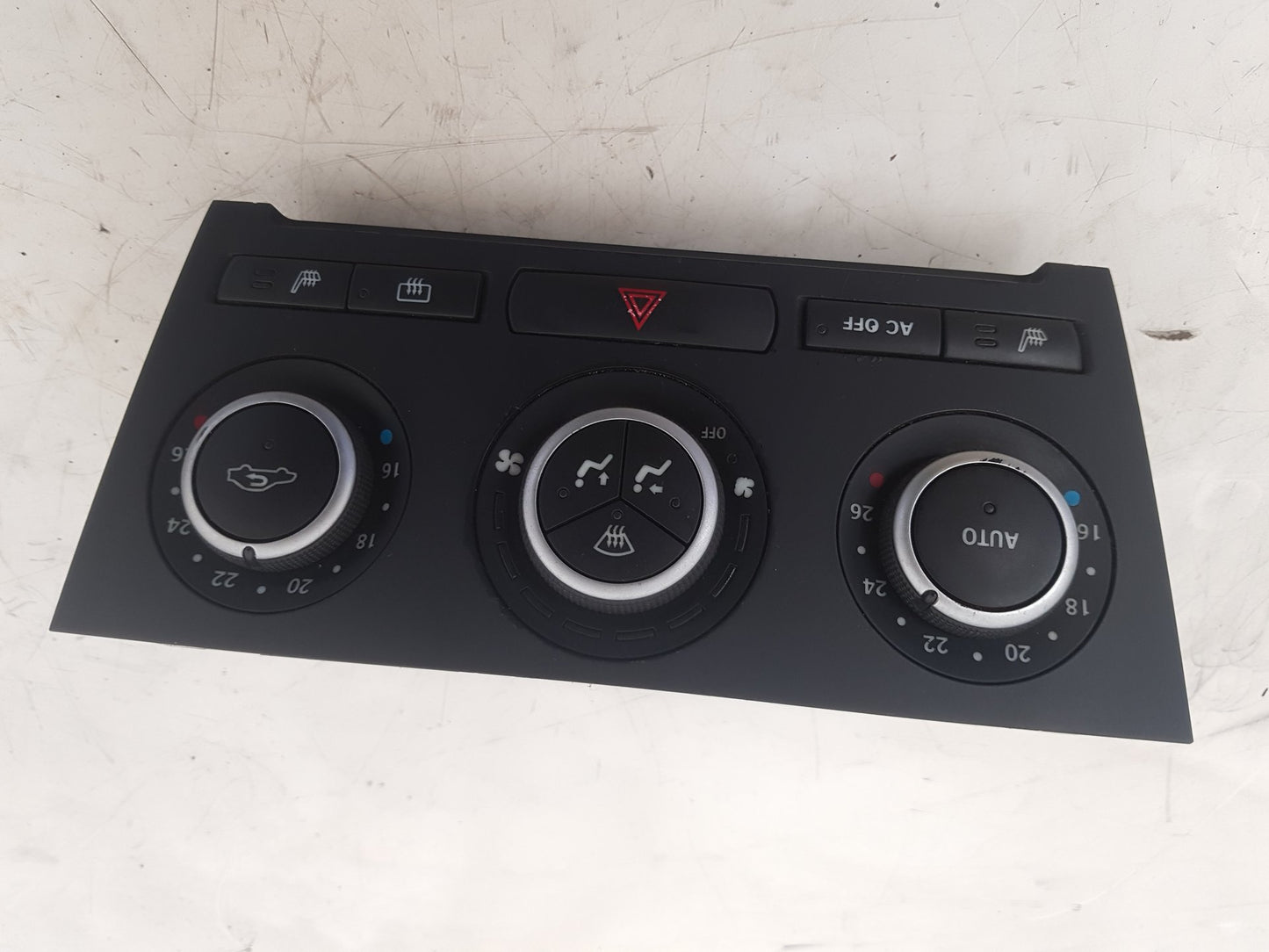2007 - 2015 Saab 9-3 Estate Heater Controls 12772892