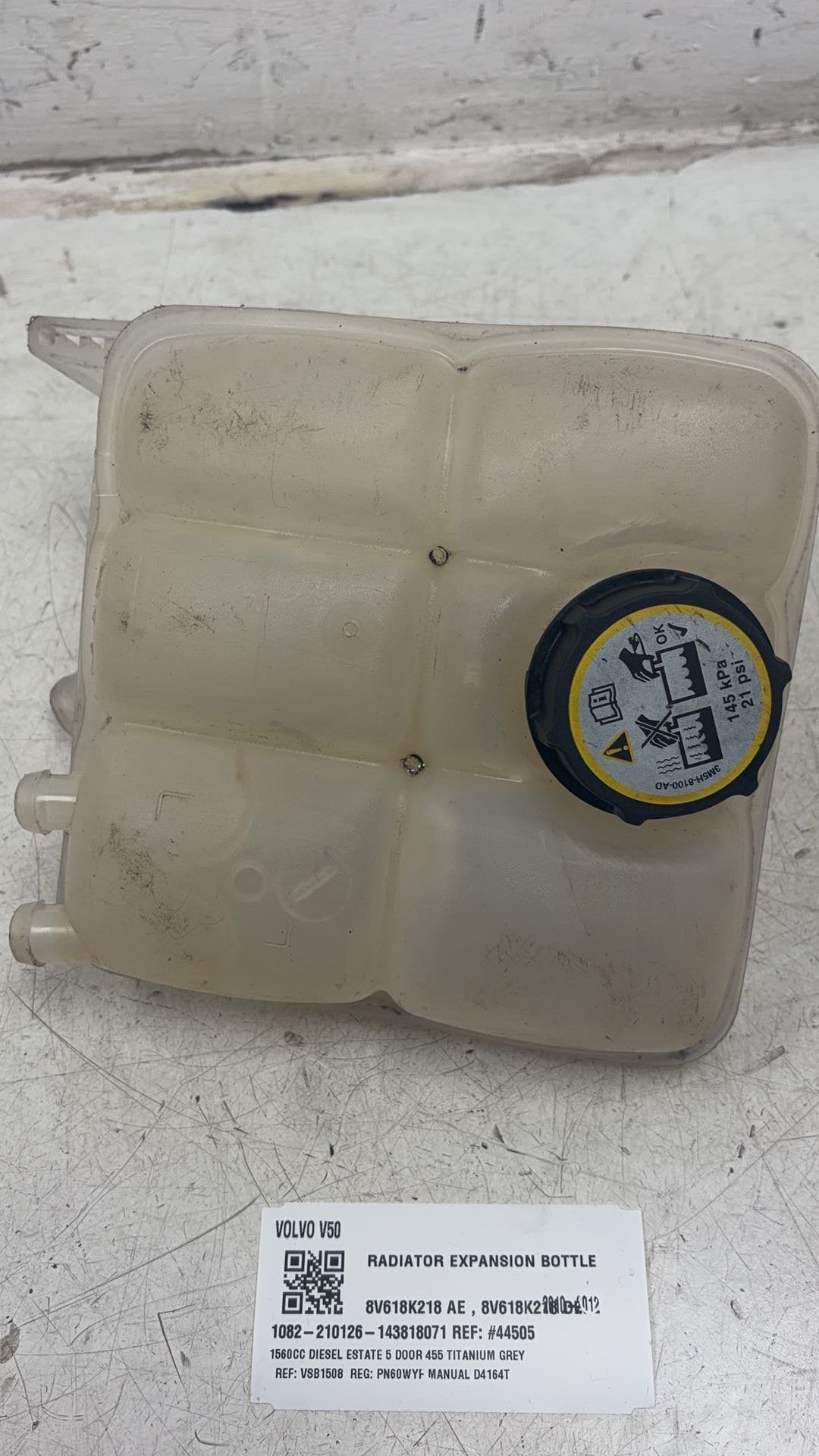 2010 - 2012 Volvo V50 Estate Radiator Pressure Bottle 8V618K218 AE