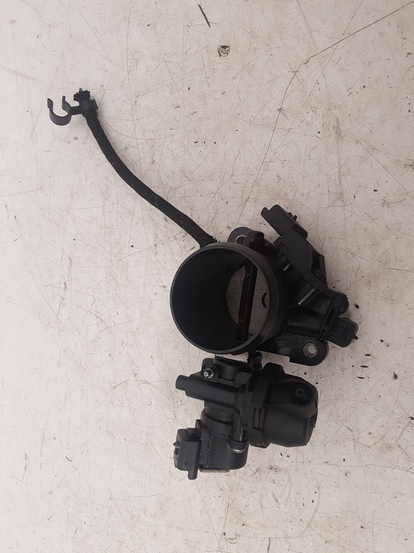 2008 - 2016 Volvo V70 Estate Throttle Body 6G9Q-9E926-AE