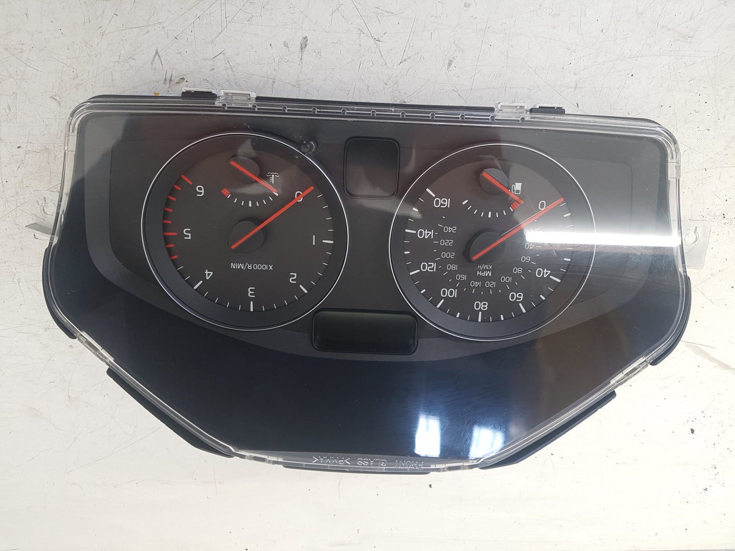 2006 - 2012 Volvo C30 Hatchback Instrument Cluster 31254779