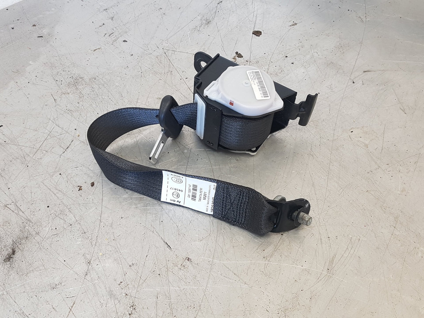 2010 - 2012 Saab 95 Saloon Left Rear Seat Belt 13267143